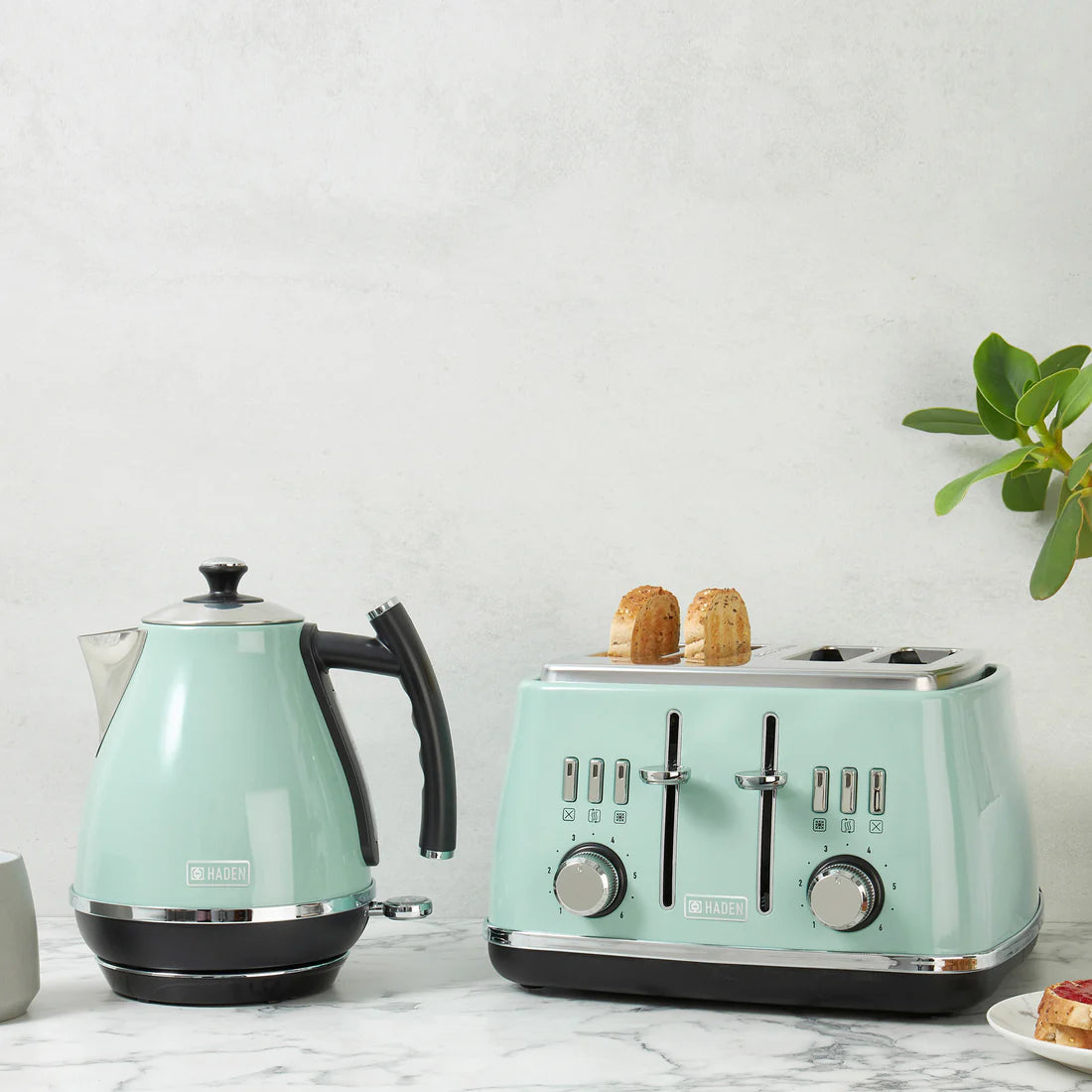 Haden Cotswold 4 Slice Toaster - Sage
