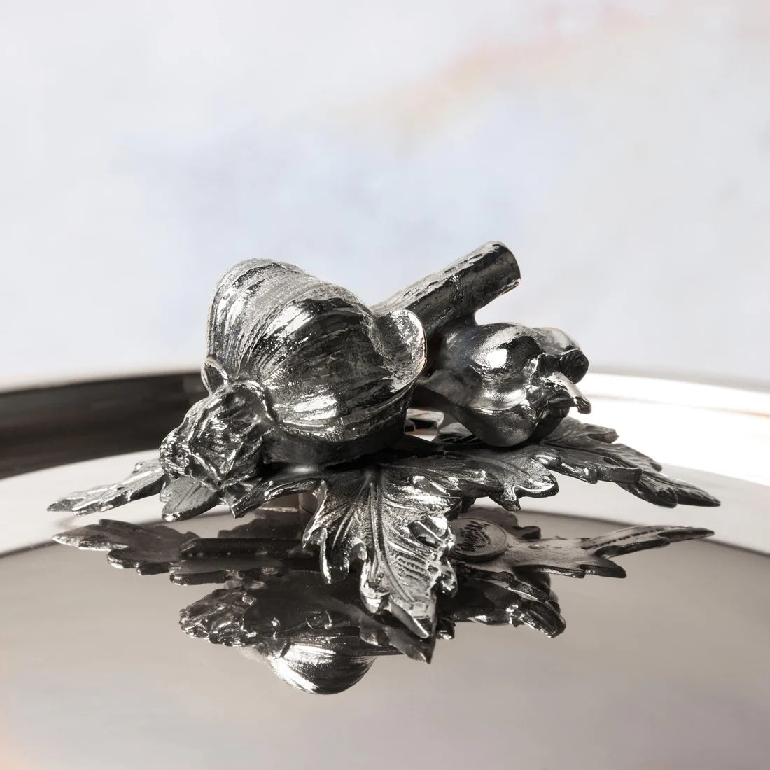 Ruffoni Opus Prima 26cm / 4.7L Covered Braiser – Hand-Hammered Stainless Steel with Garlic & Pepper