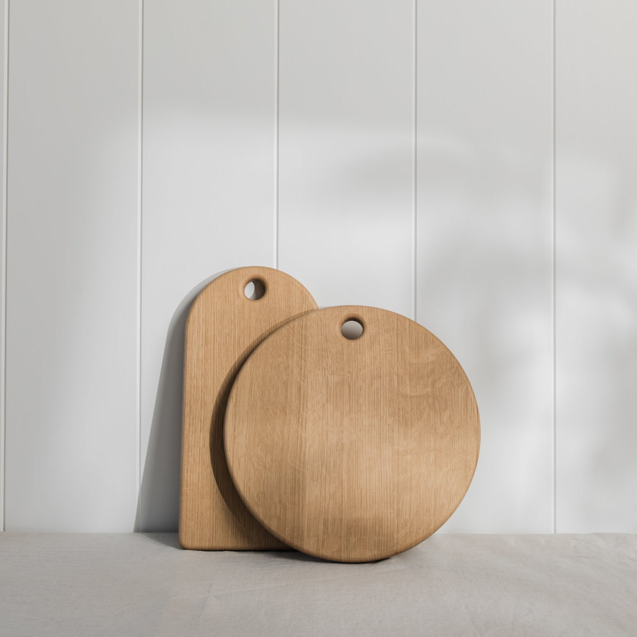 Round Wooden Pizza Board - Oak