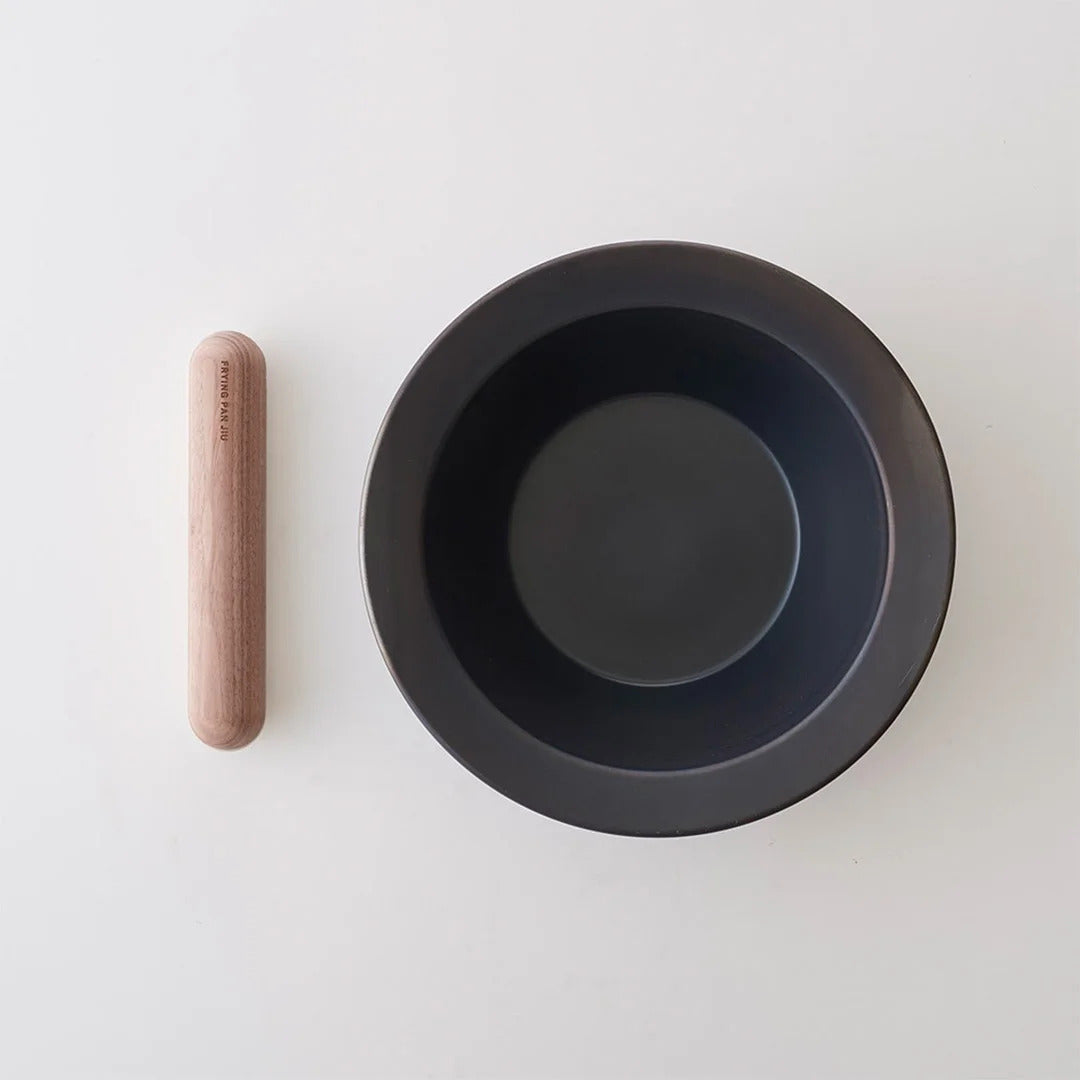 JIU Pot by Fujita Kinzoku