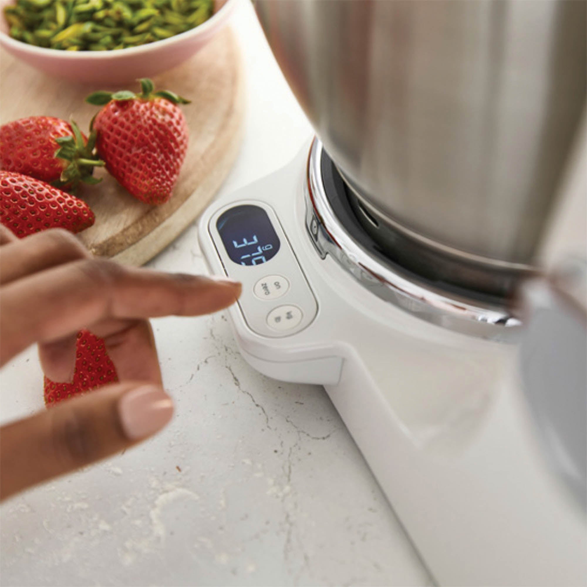 Kenwood 5L Titanium Chef Baker Stand Mixer – White