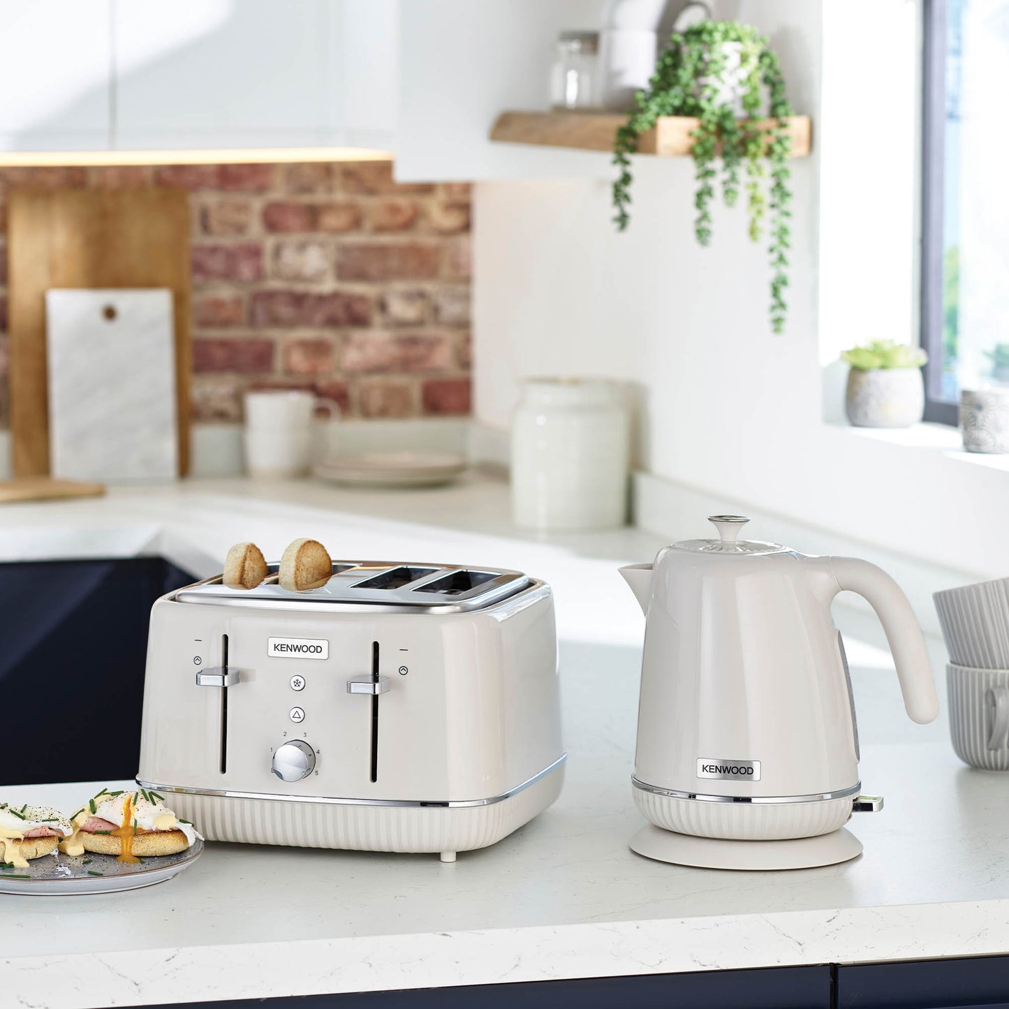 Kenwood Elegancy 4-Slice Toaster – Clotted Cream