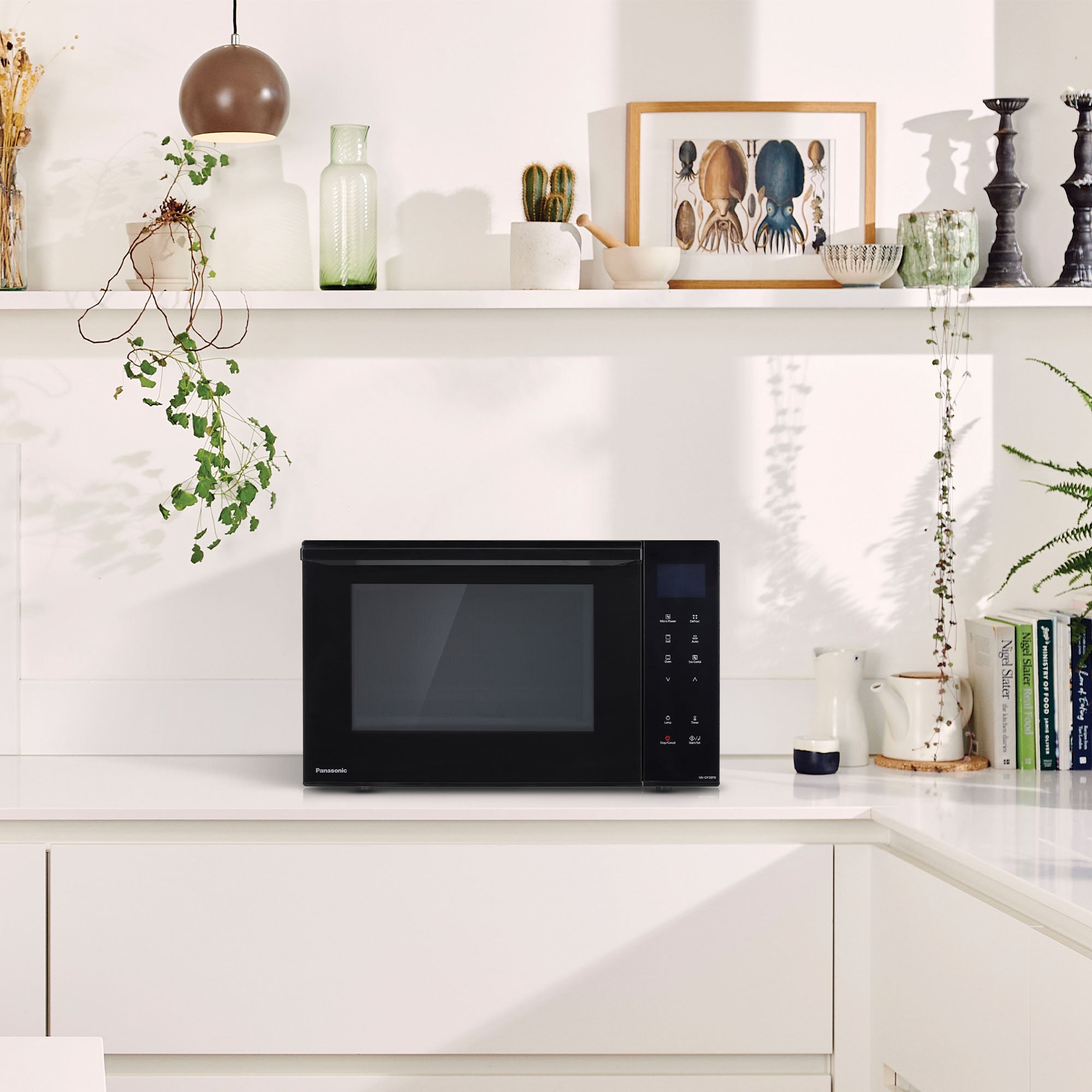 Panasonic 3-In-1 Flatbed Microwave Oven & Grill – 23L, 900W