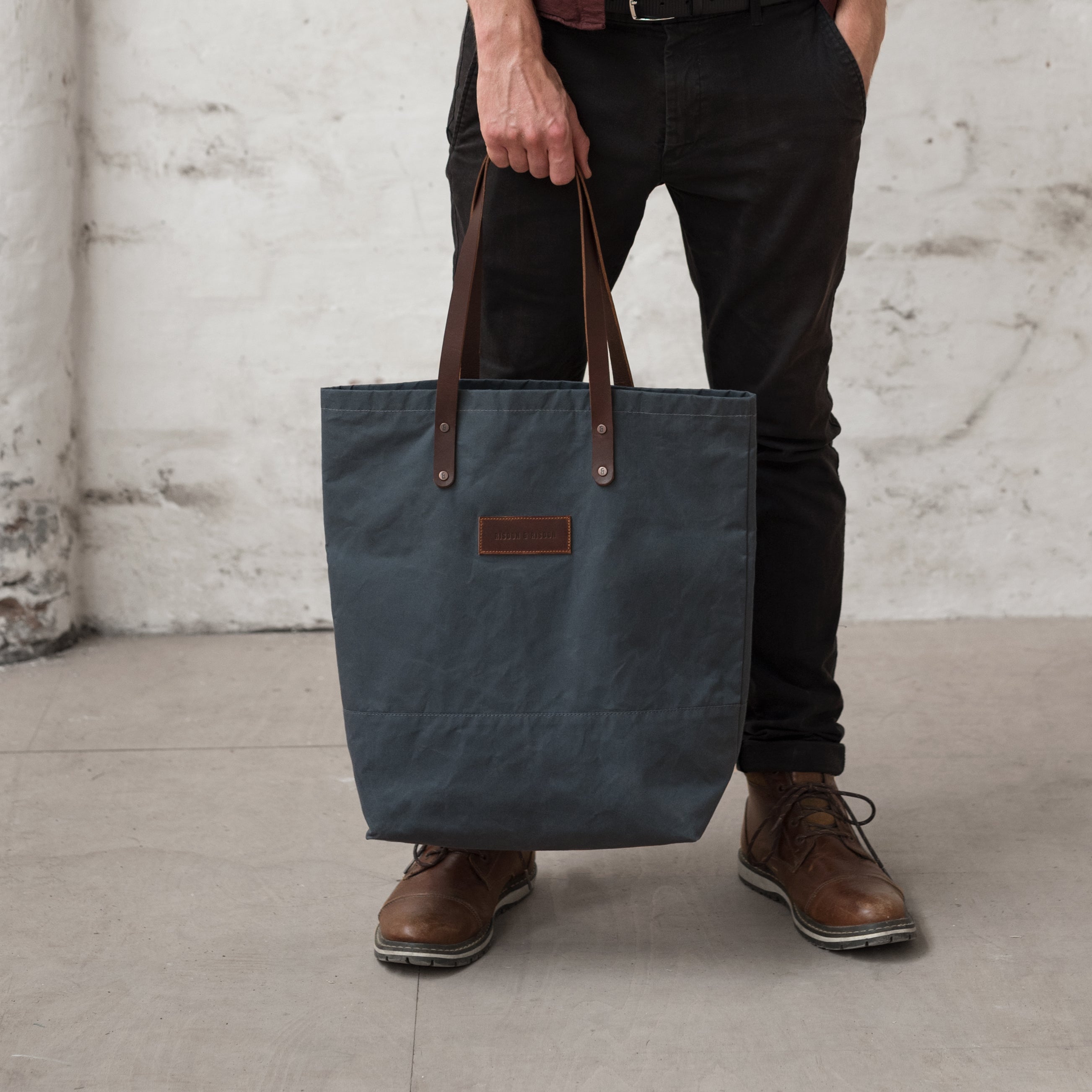 risdon and risdon waxed canvas and leather tote bag made in england horween leather british canvas