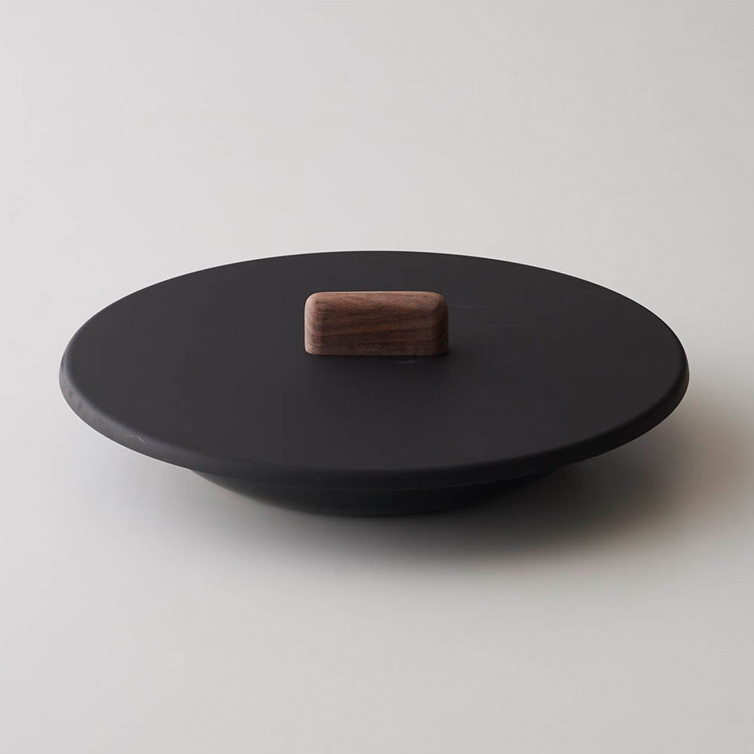JIU Iron Lid with Walnut Wood Handle by FUJITA KINZOKU