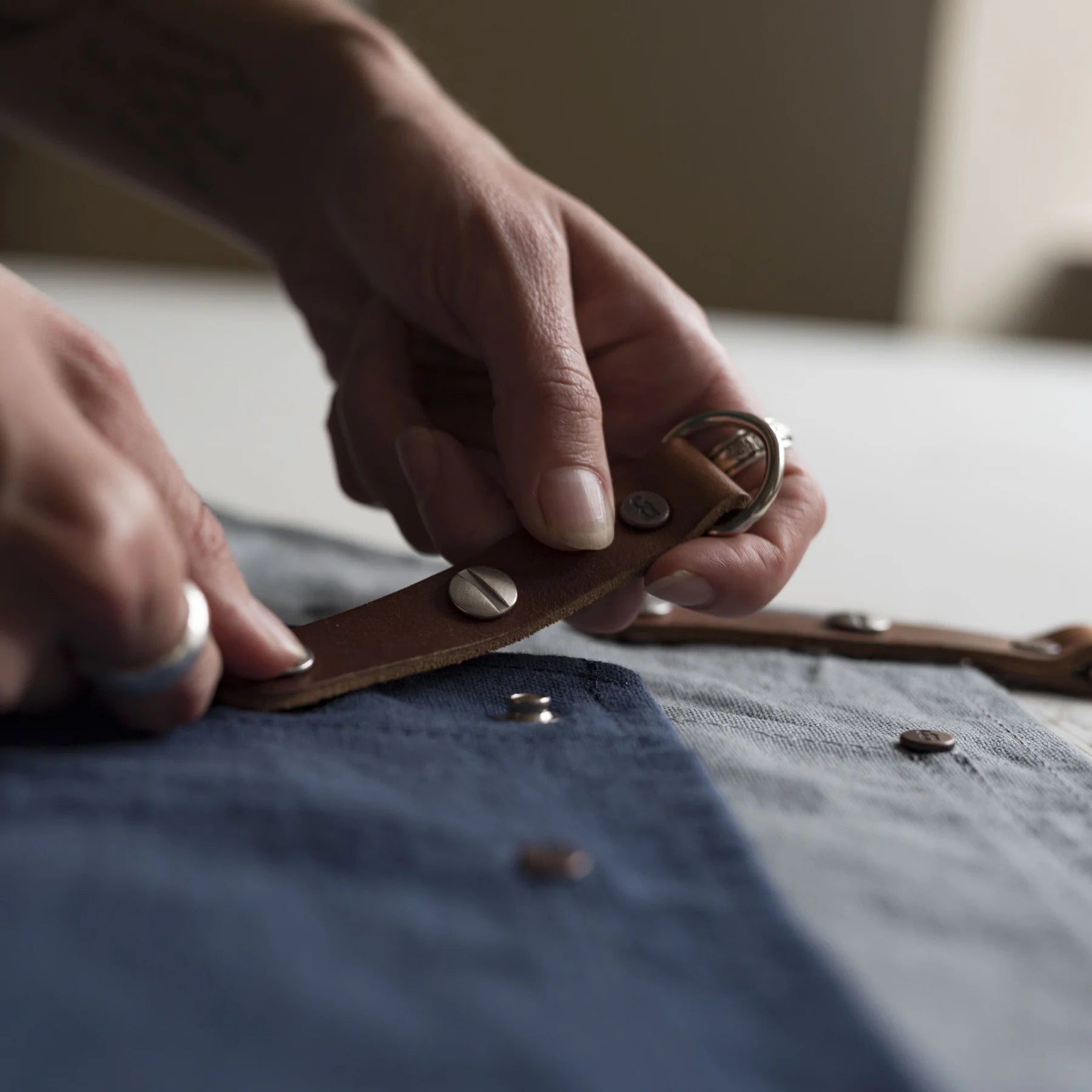 The Risdon Original Apron with Leather Trim