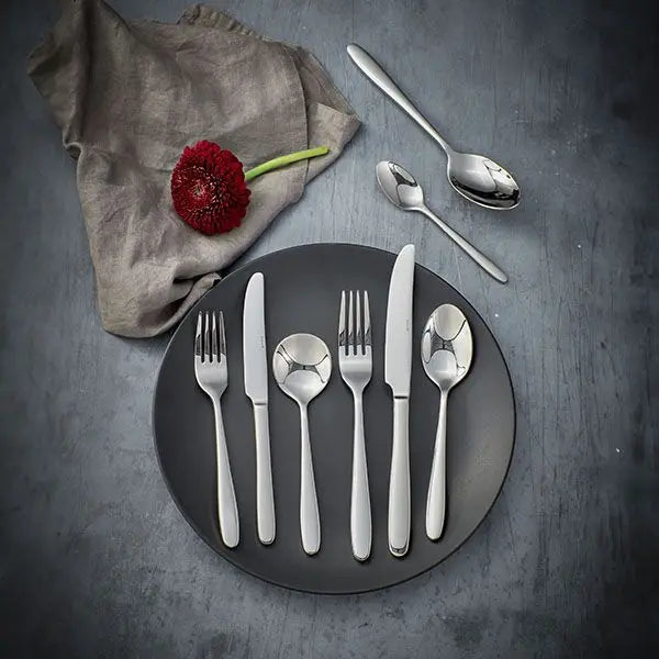 Stellar Winchester, 58 Piece Cutlery Set