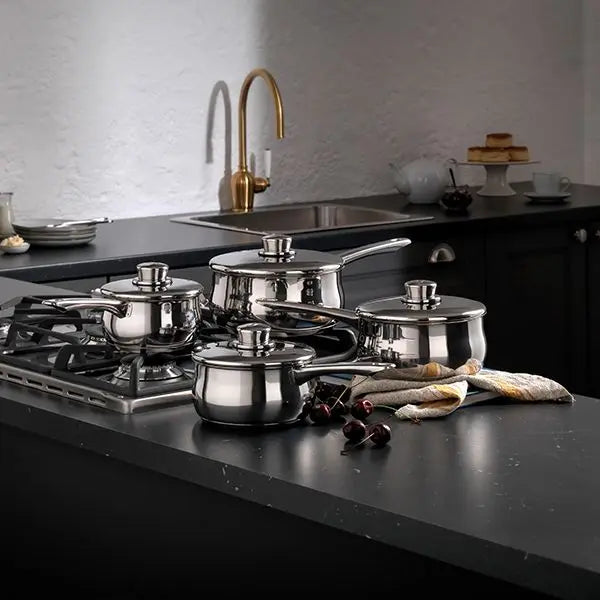 Stellar 1000, 4 Piece Saucepan Set