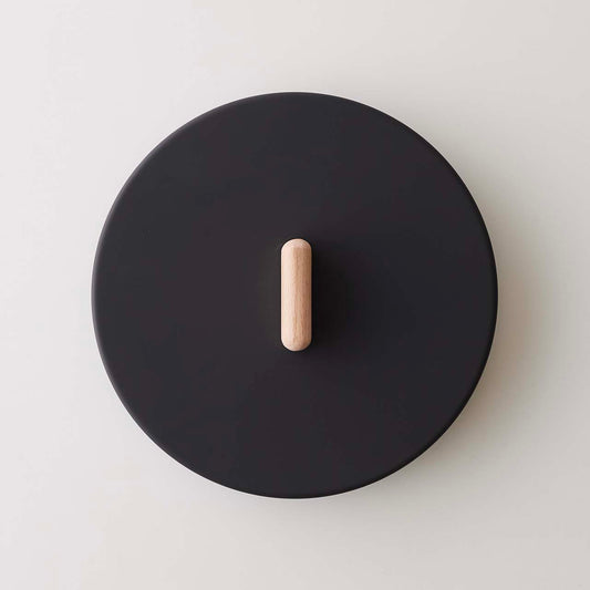 JIU Iron Lid with Beech Wood Handle by FUJITA KINZOKU