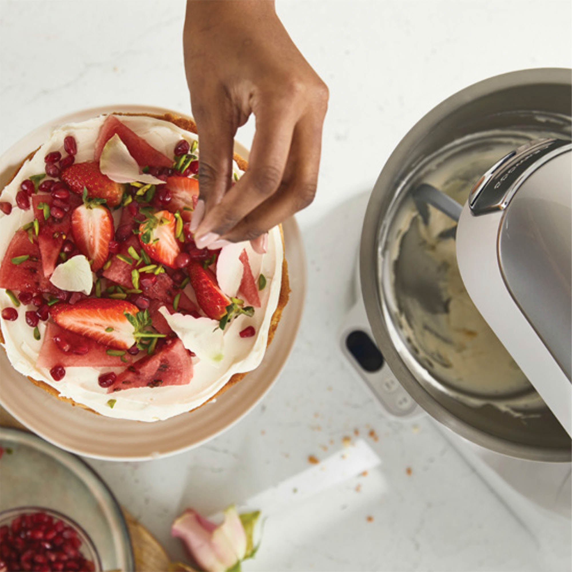 Kenwood 5L Titanium Chef Baker Stand Mixer – White