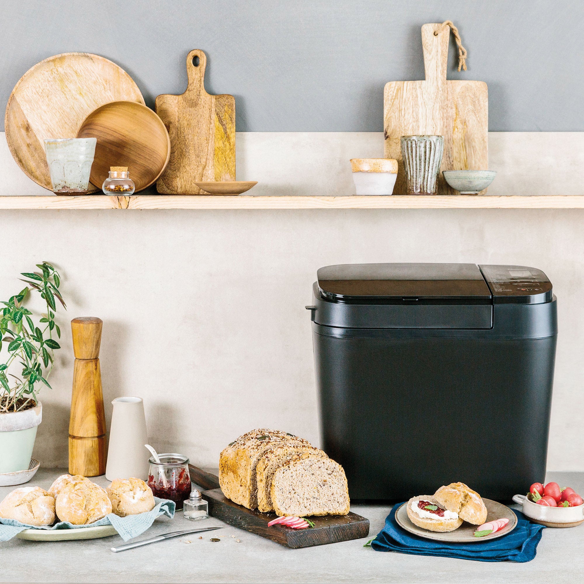 Panasonic Automatic Breadmaker with 30 Programmes – Black