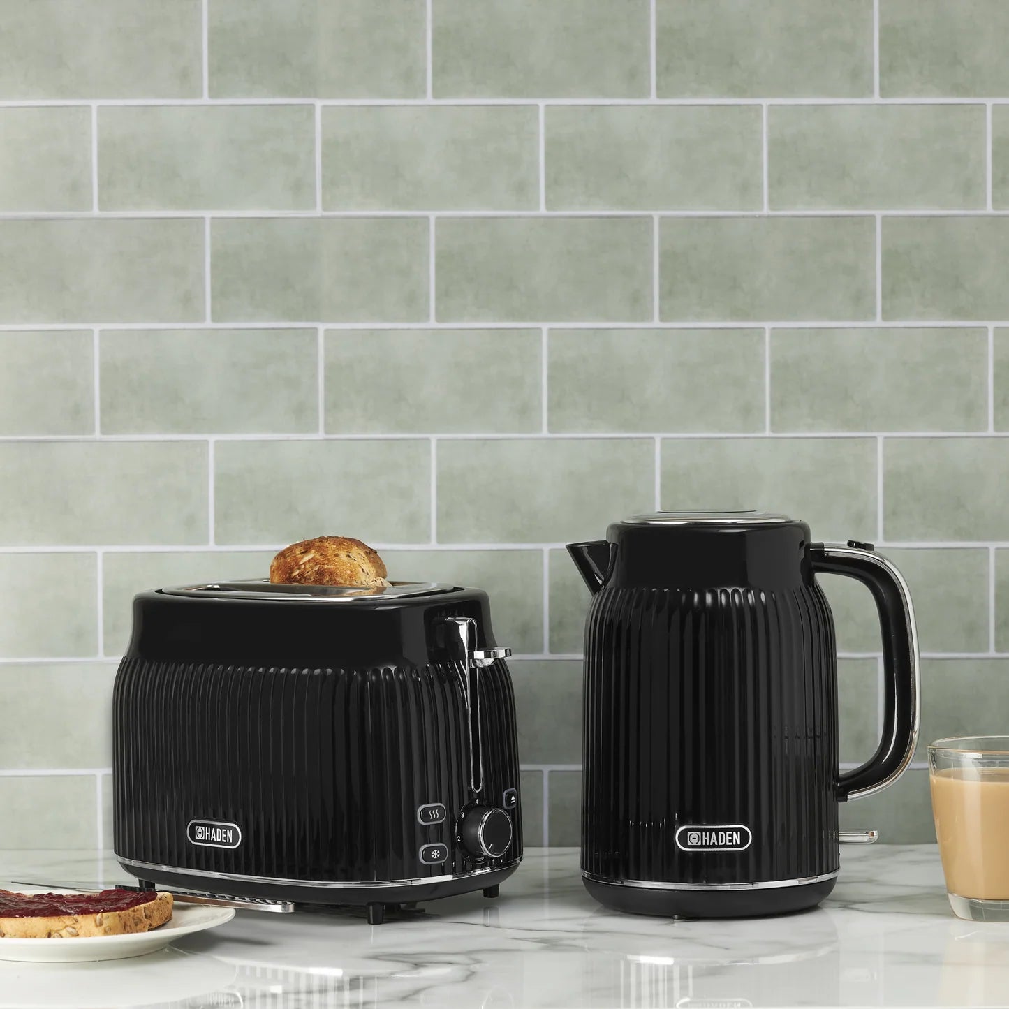 Haden York  1.7L Kettle Black